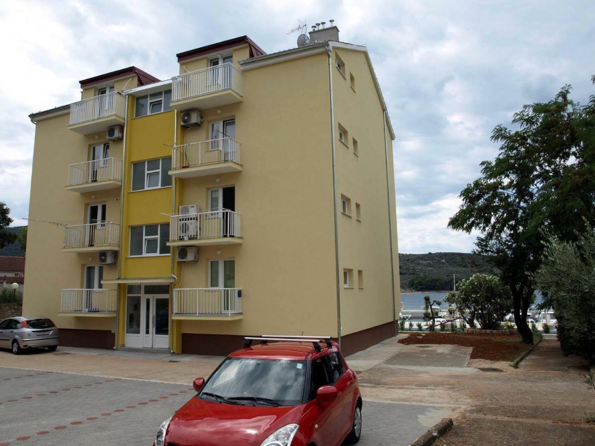 Apartment Sara - Cres Exteriör bild